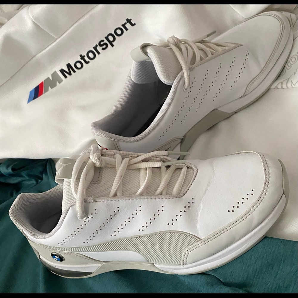used in good condition puma bmw white and gray size 7.5 mens